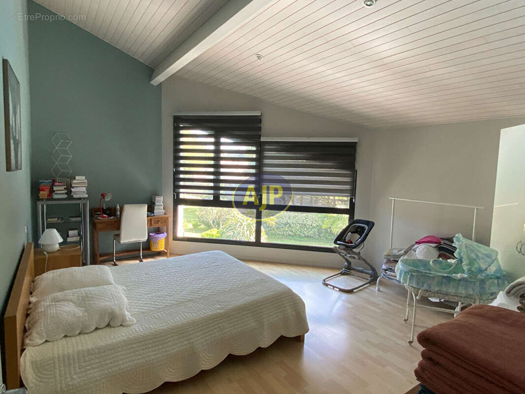 Maison à VENDAYS-MONTALIVET