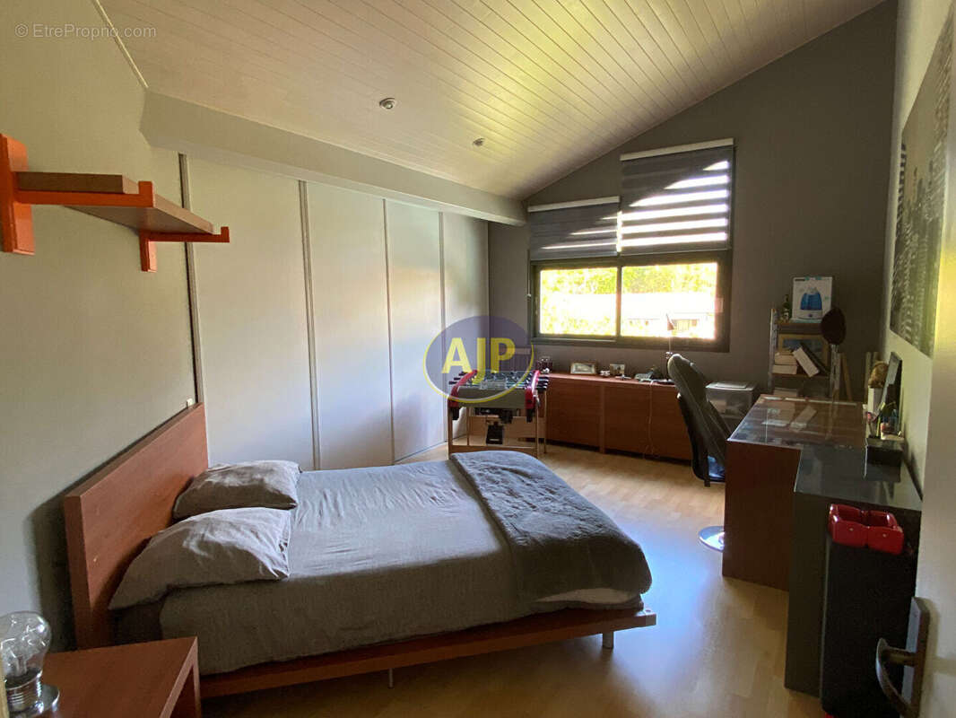 Maison à VENDAYS-MONTALIVET