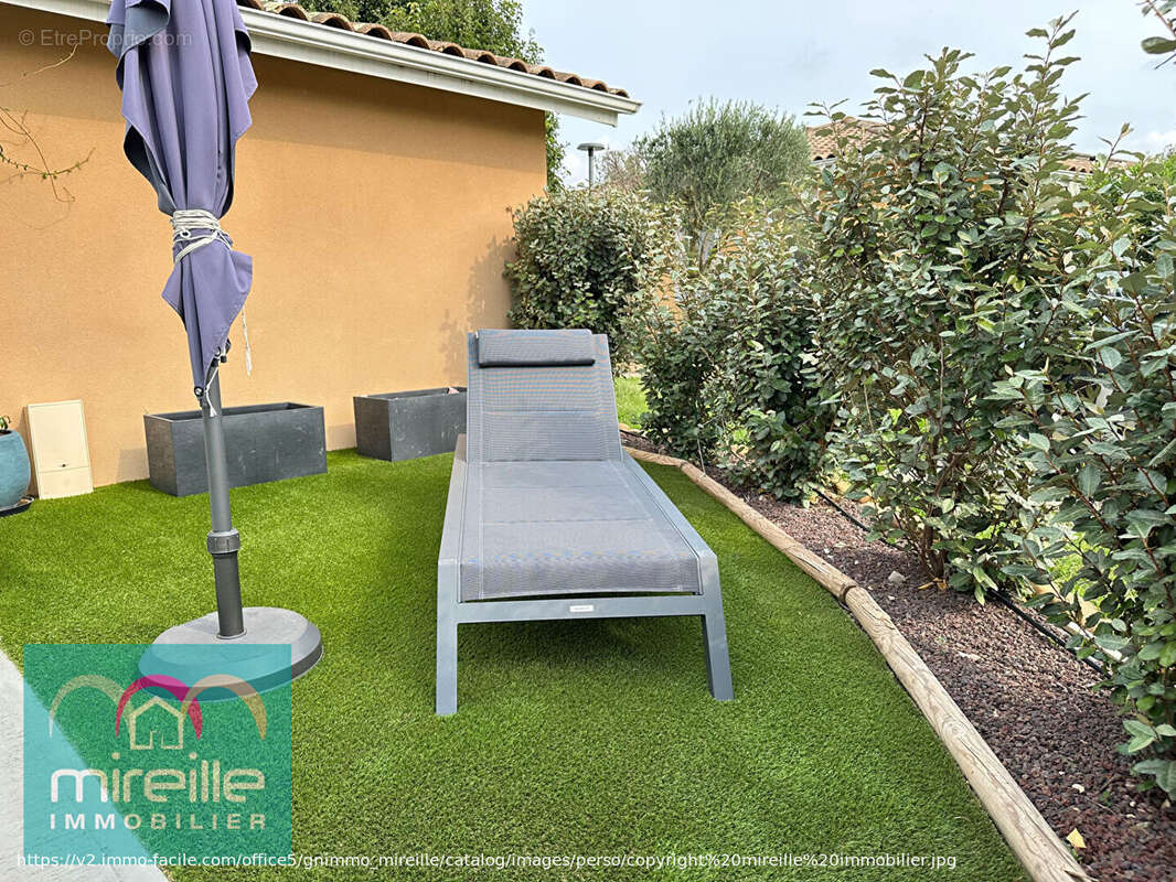 Maison à JONQUIERES-SAINT-VINCENT