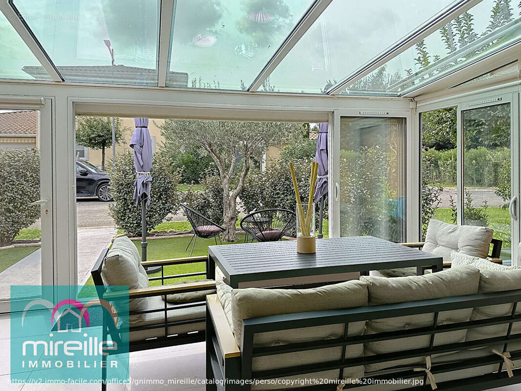 Maison à JONQUIERES-SAINT-VINCENT