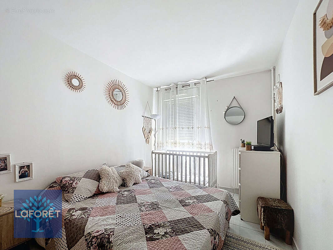 Appartement à CORBEIL-ESSONNES