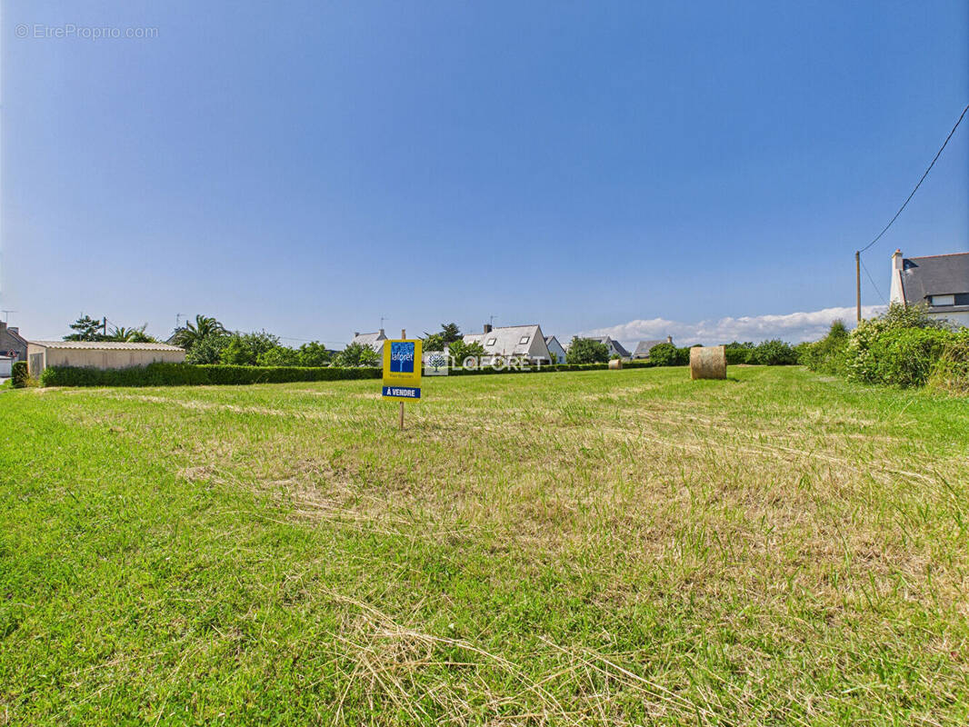 Terrain à LOCTUDY