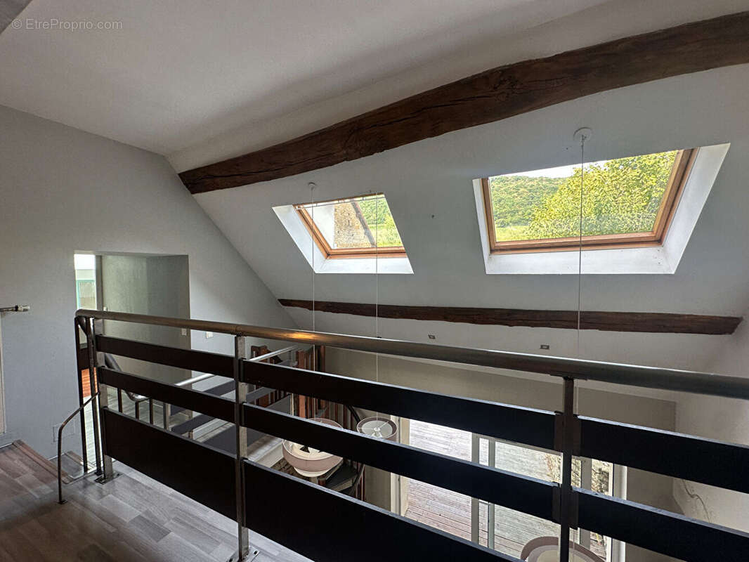 Maison à NEVY-SUR-SEILLE