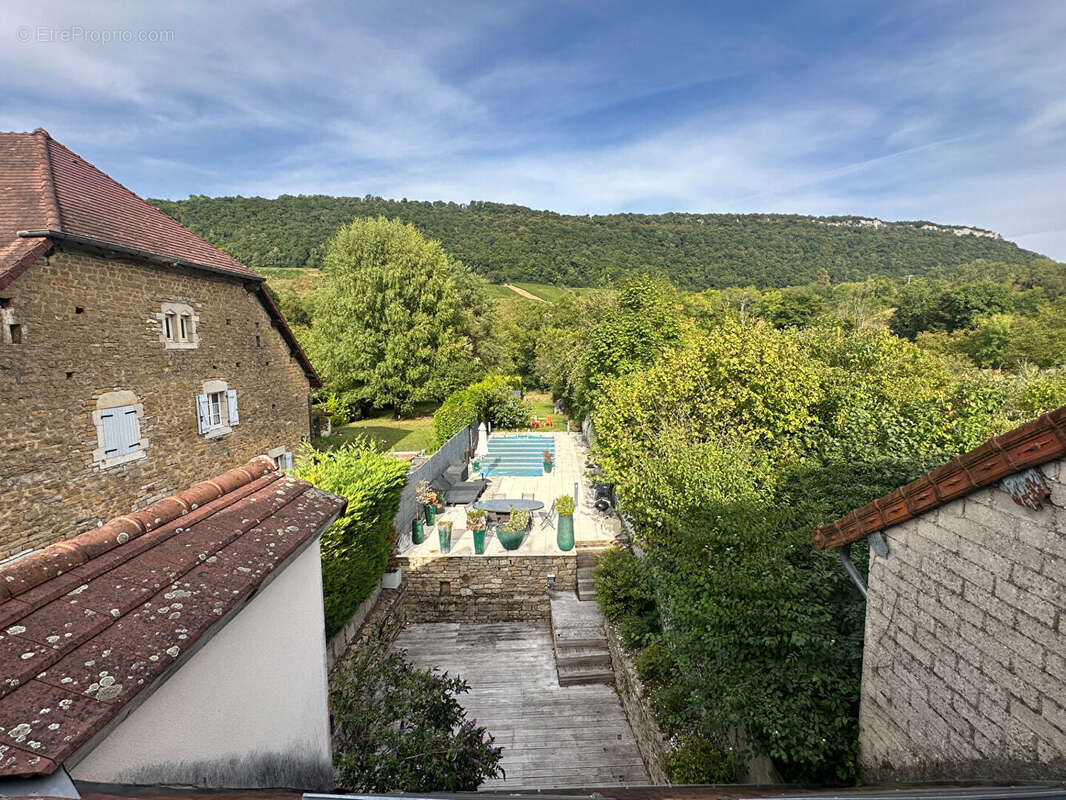Maison à NEVY-SUR-SEILLE