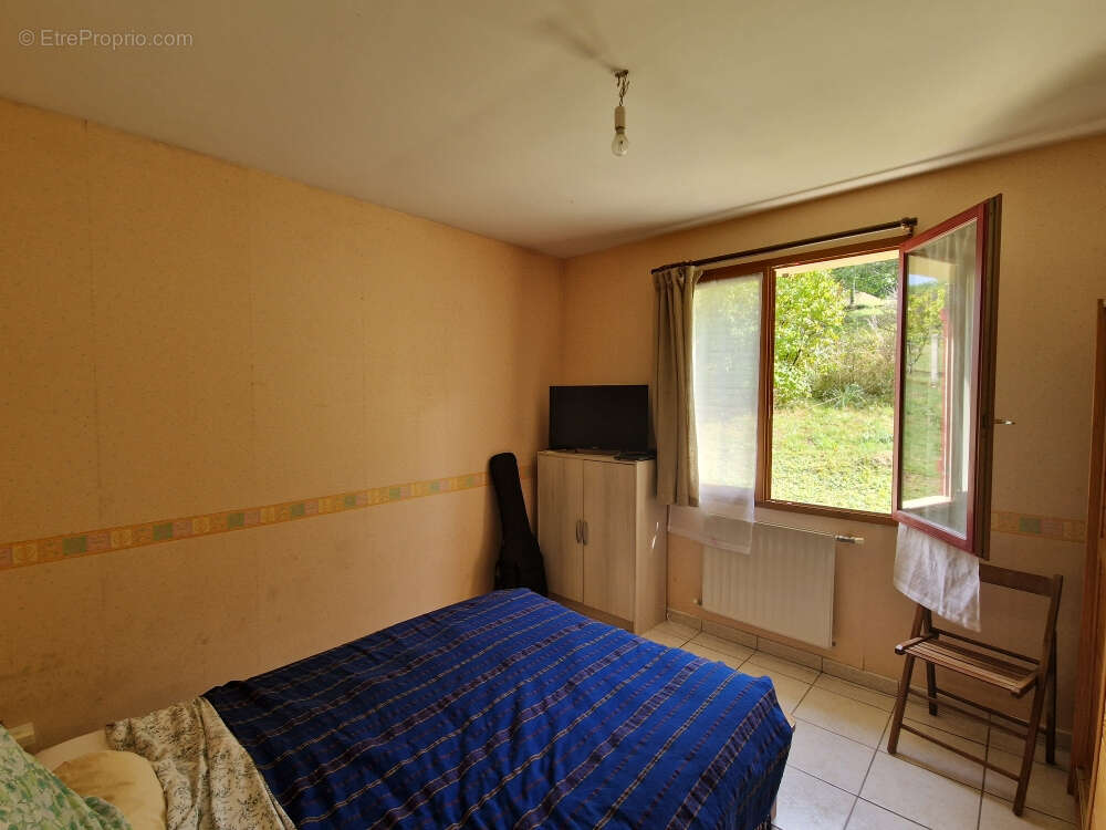 Maison à LA MADELEINE-BOUVET