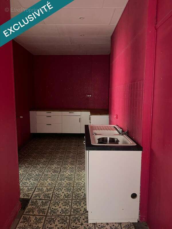 Photo 4 - Commerce à ROUVROY