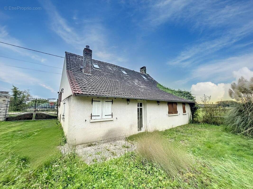 Photo 1 - Maison à GISY-LES-NOBLES