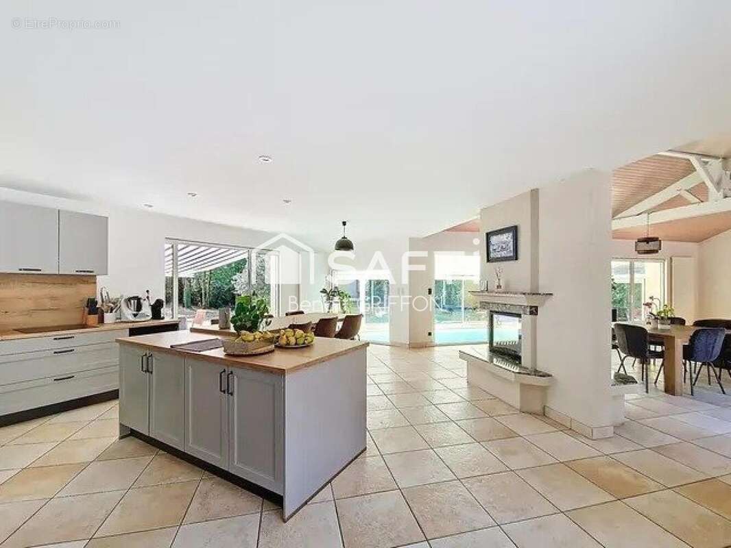 Photo 3 - Maison à MORTAGNE-SUR-SEVRE