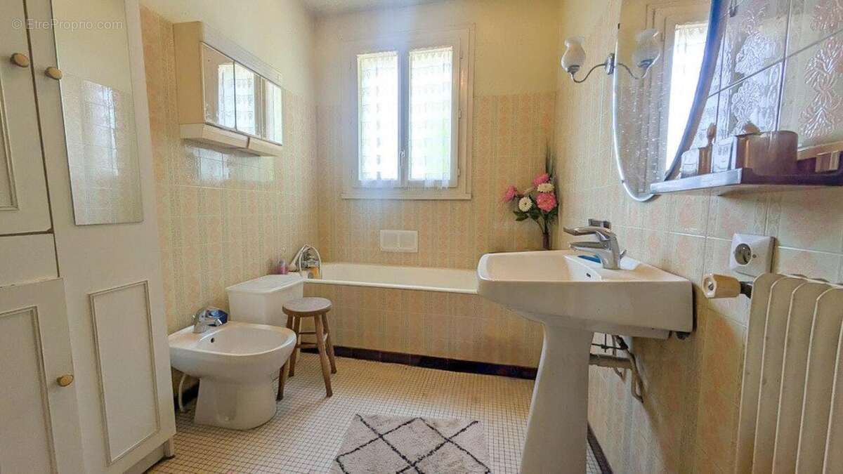 Photo 6 - Maison à ROQUEFORT