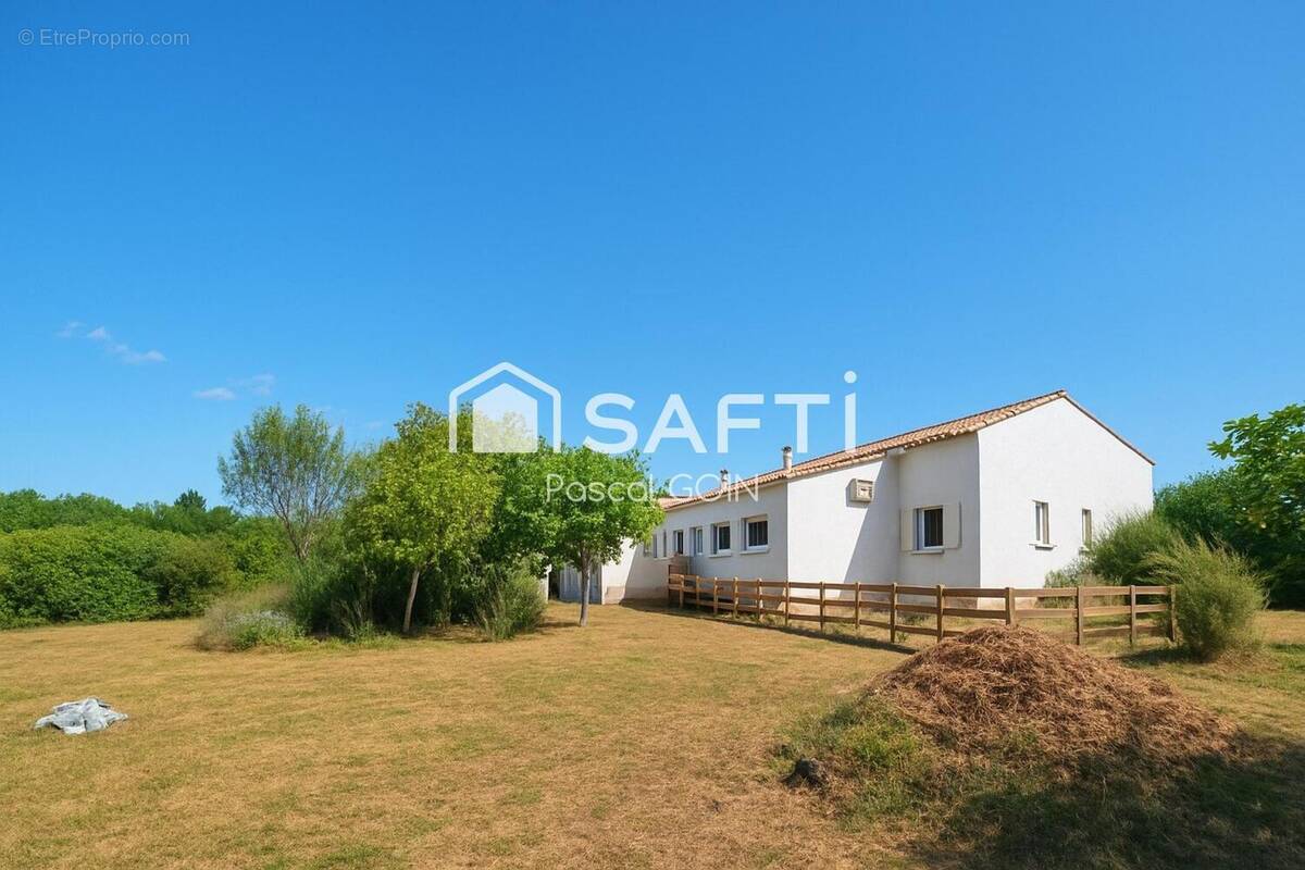 Photo 1 - Maison à LES PLANS