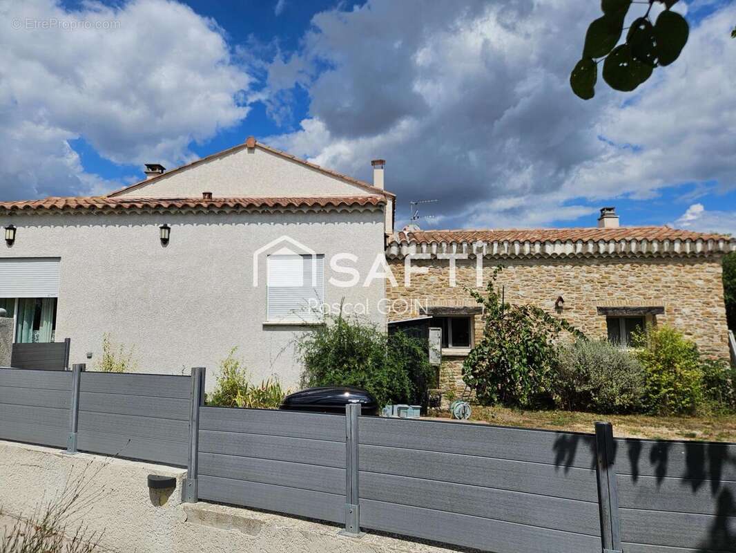 Photo 2 - Maison à LES PLANS