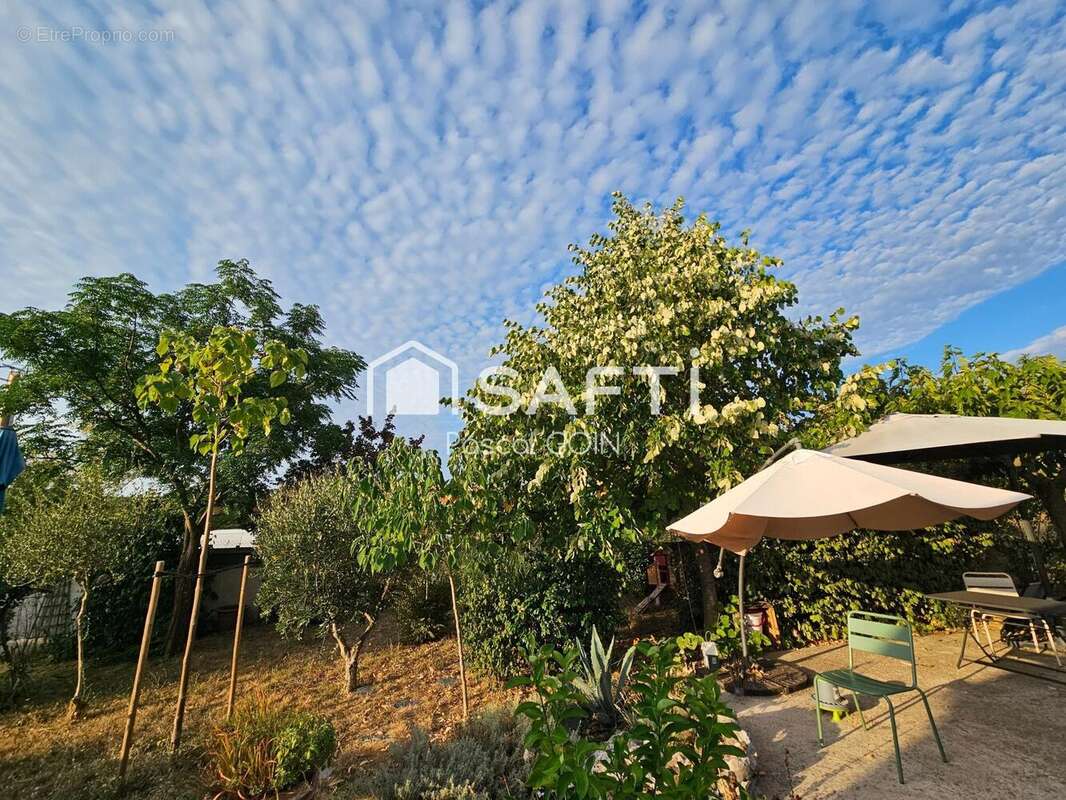 Photo 3 - Maison à LES PLANS