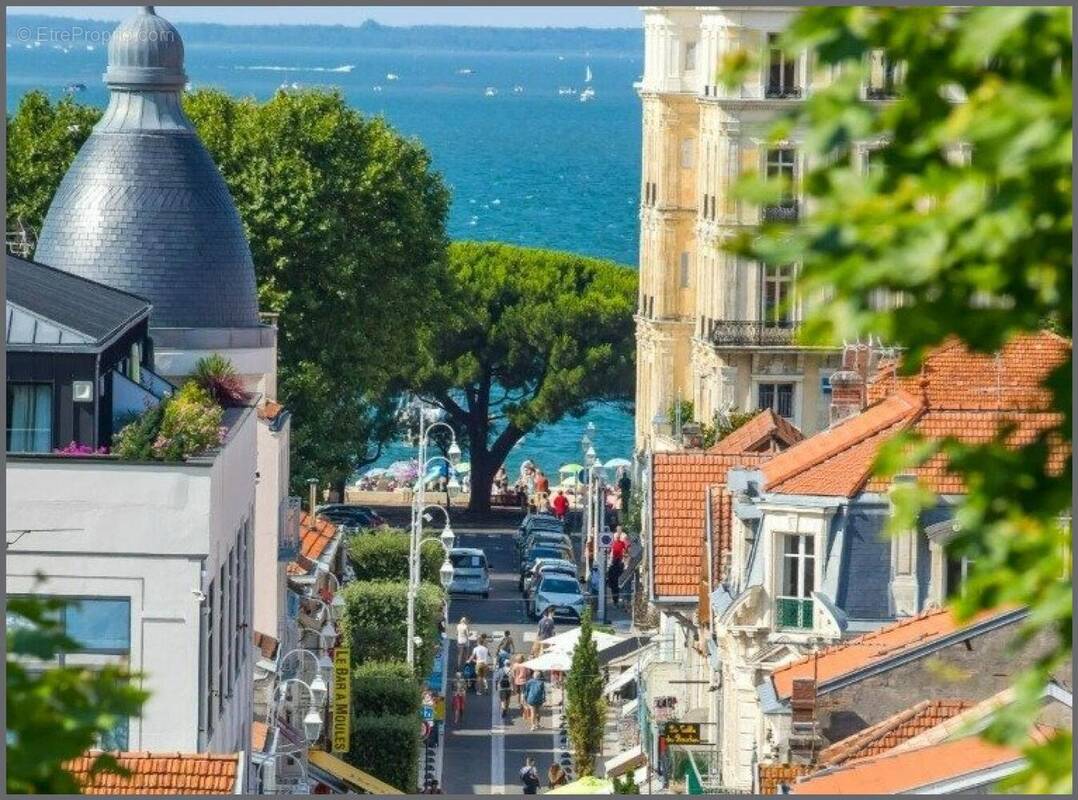 Photo 1 - Commerce à ARCACHON