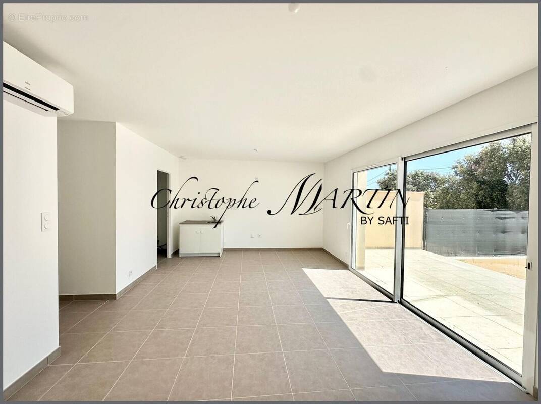 Photo 1 - Maison à TAVEL