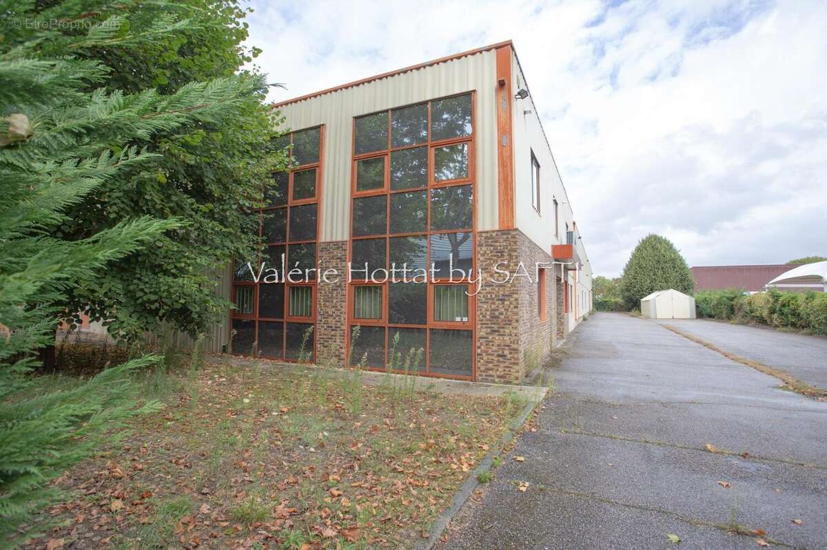 Photo 2 - Commerce à ACHERES