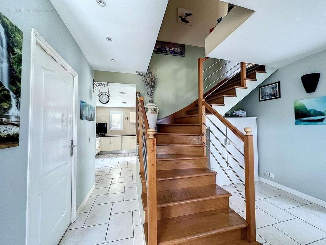 Photo 3 - Maison à MONTLIEU-LA-GARDE