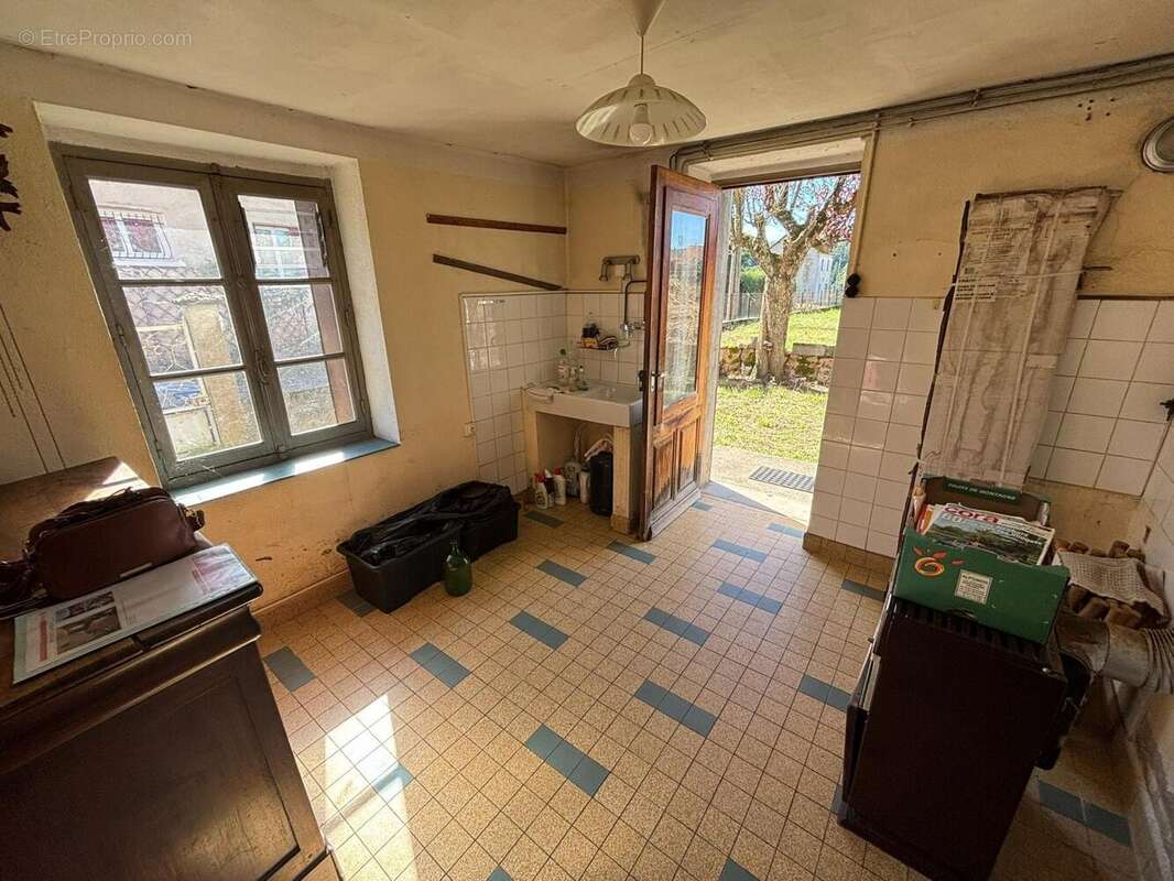 Photo 3 - Maison à LE BREUIL