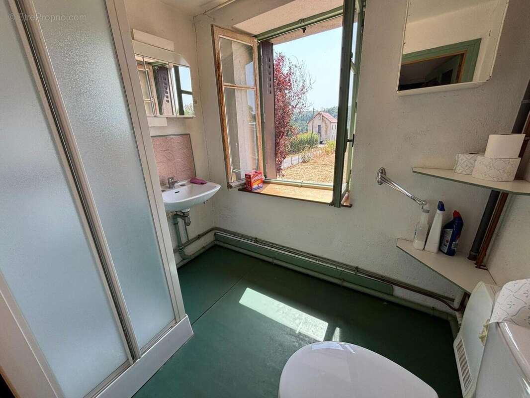 Photo 6 - Maison à LE BREUIL