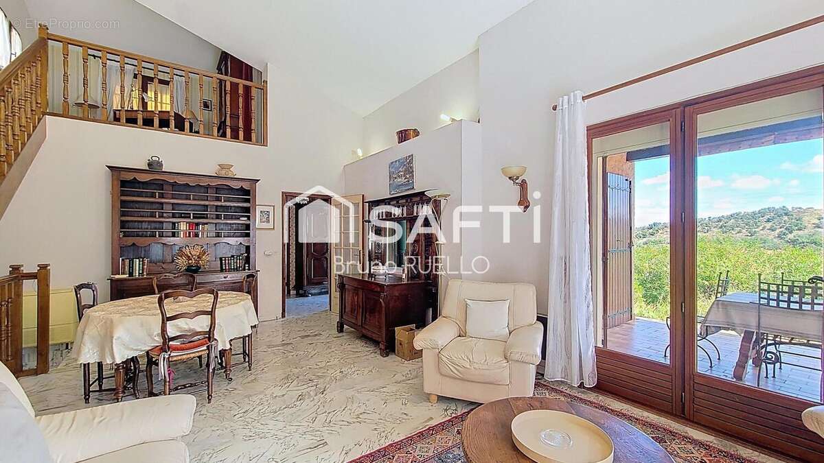 Photo 2 - Maison à MONTESQUIEU-DES-ALBERES