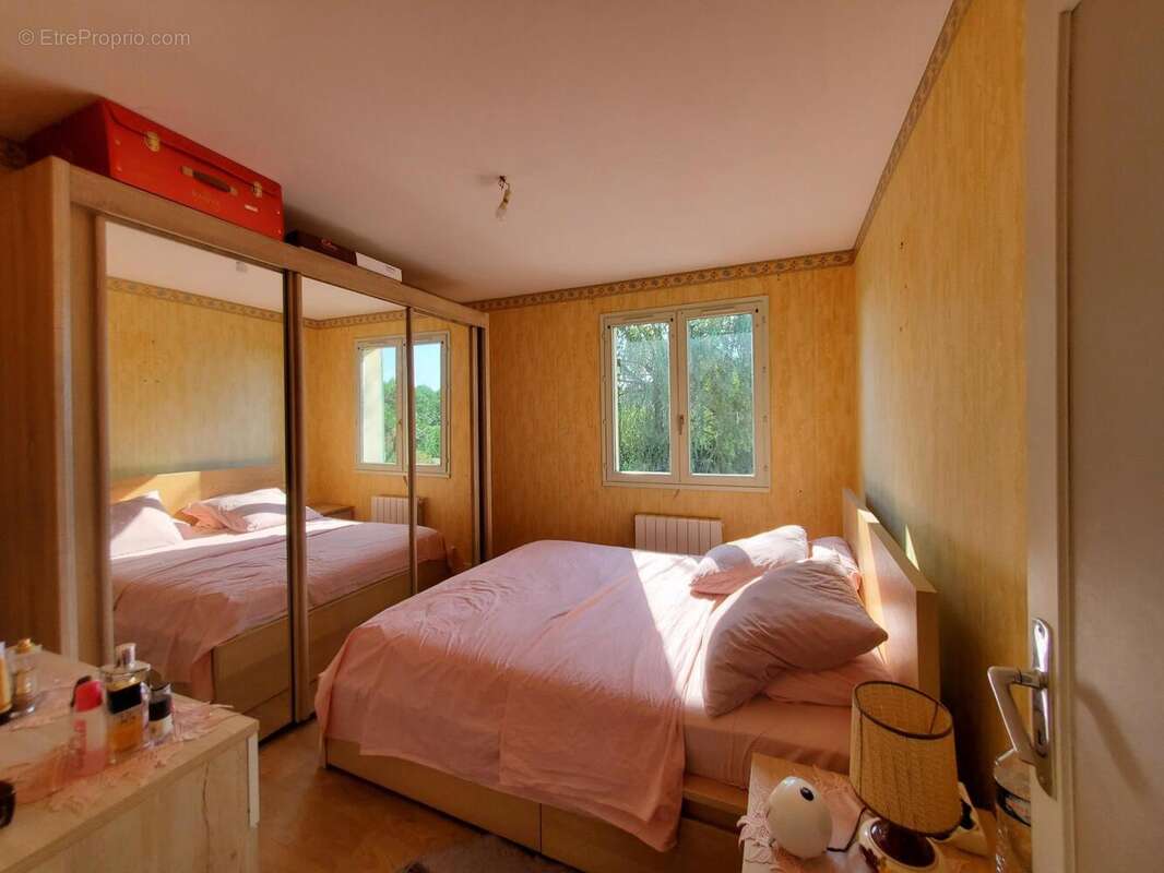 Photo 5 - Maison à GENELARD