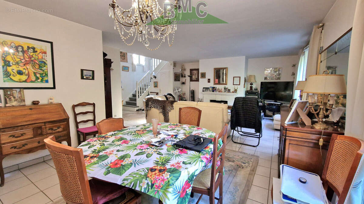 Maison à LE PLESSIS-BOUCHARD