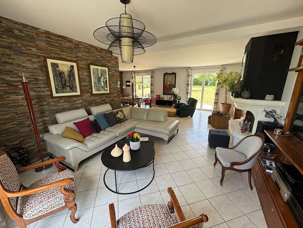 Maison à GARANCIERES