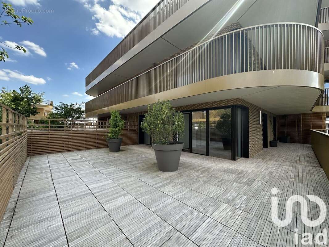 Photo 2 - Appartement à RUEIL-MALMAISON