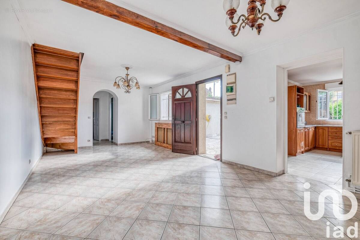 Photo 1 - Maison à BOBIGNY