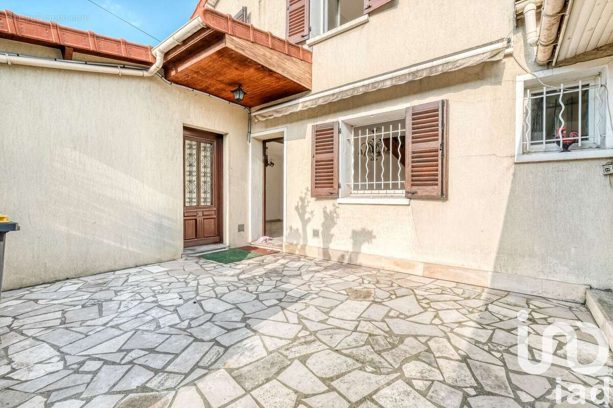 Photo 2 - Maison à BOBIGNY