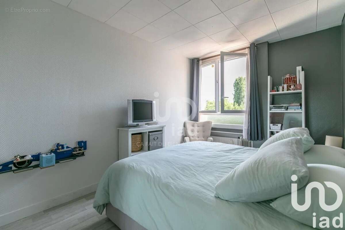 Photo 6 - Appartement à LIVRY-GARGAN