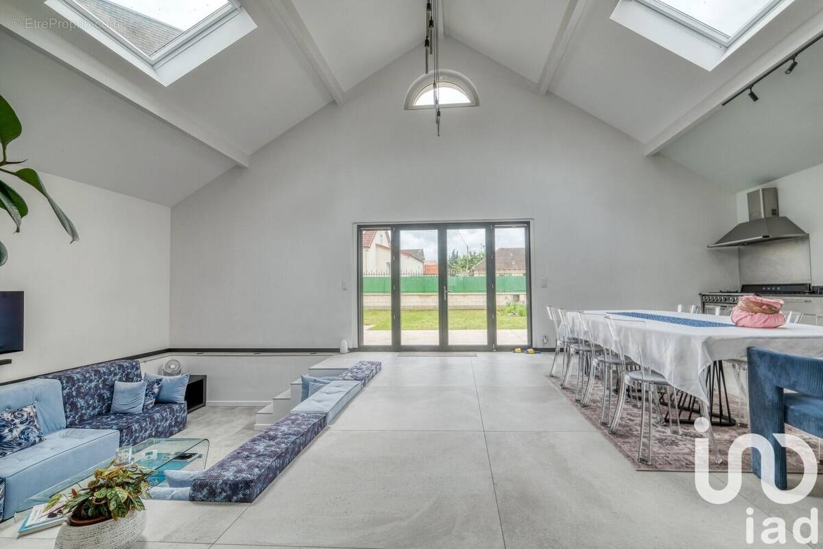 Photo 1 - Maison à TREMBLAY-EN-FRANCE