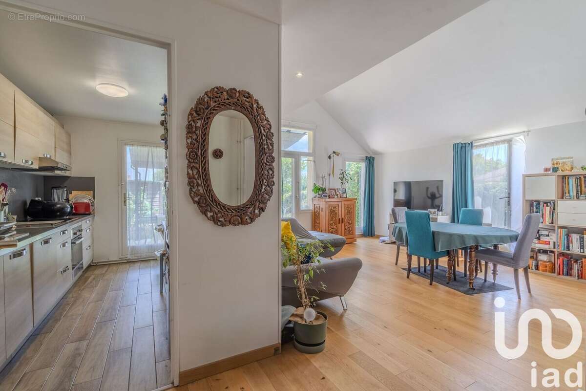 Photo 2 - Maison à SAINT-THIBAULT-DES-VIGNES