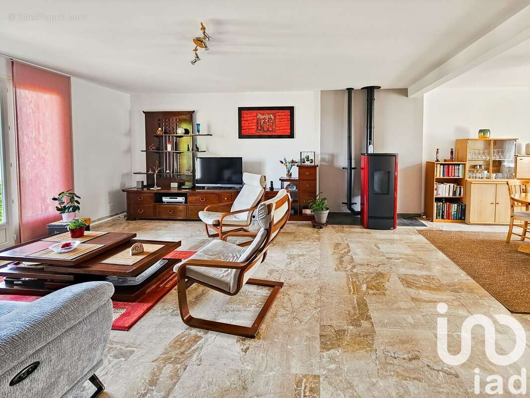 Photo 2 - Maison à COMBS-LA-VILLE