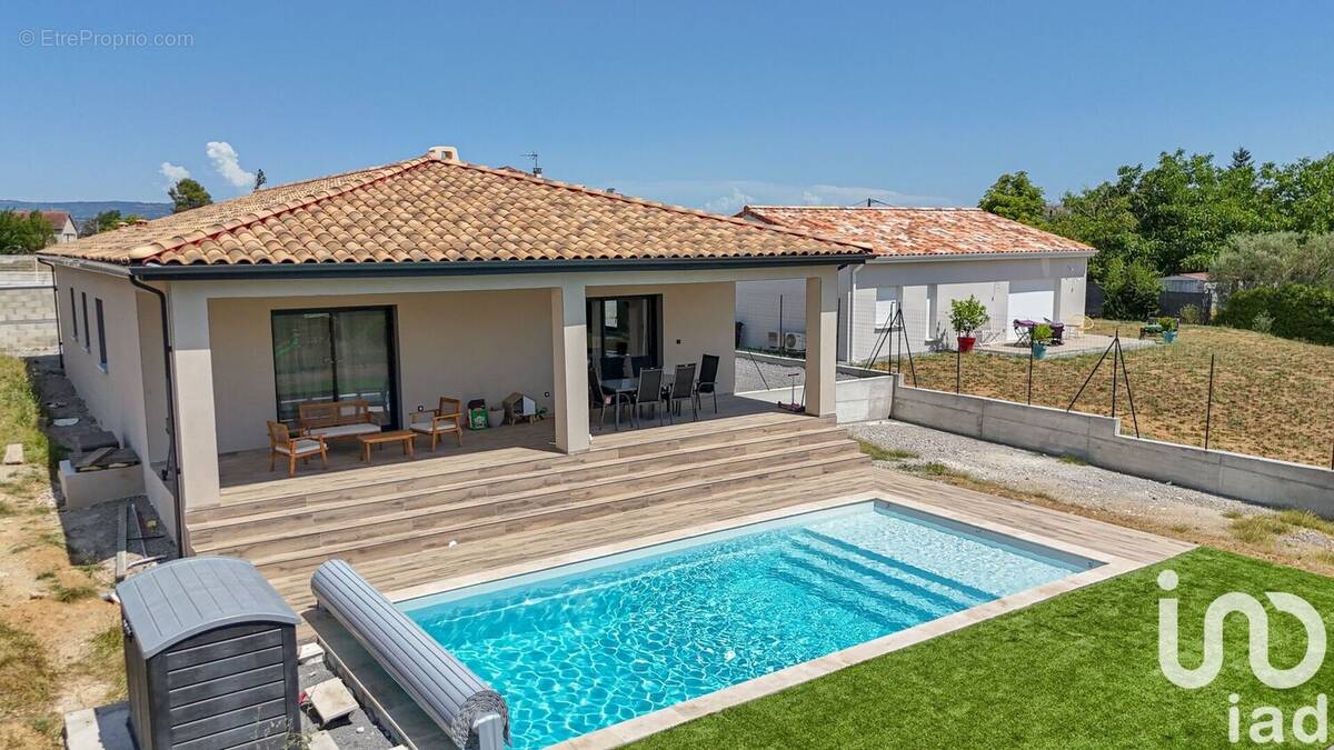 Photo 1 - Maison à SAINT-ETIENNE-DE-FONTBELLON