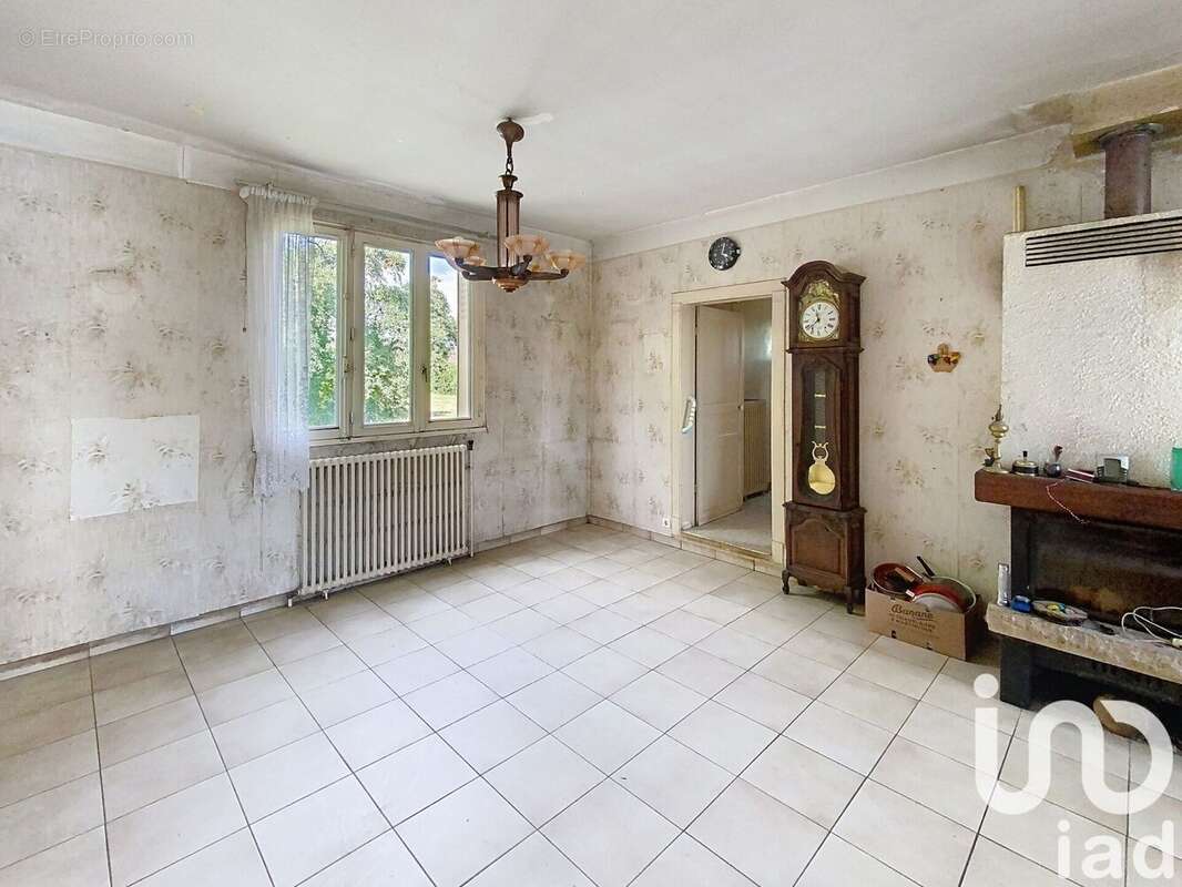 Photo 6 - Maison à BRIENON-SUR-ARMANCON