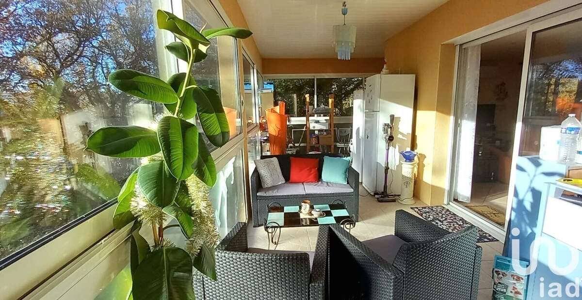 Photo 8 - Maison à SAINT-JEAN-LESPINASSE