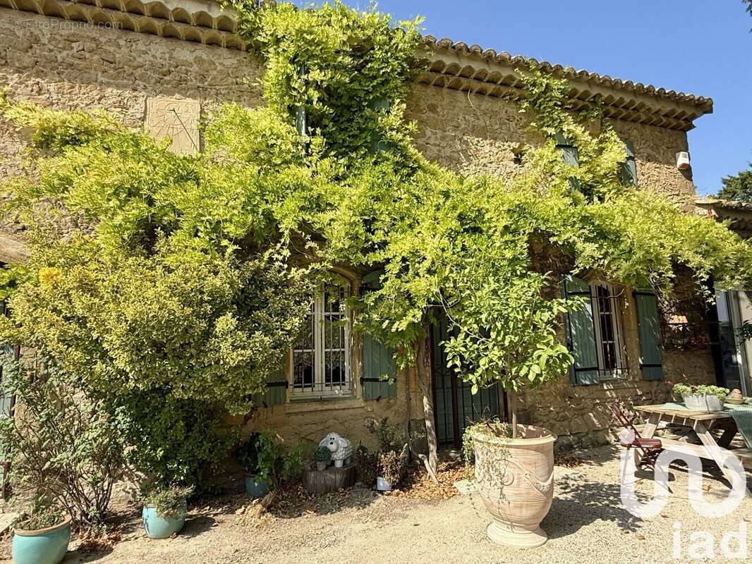 Photo 3 - Maison à CAMARET-SUR-AIGUES