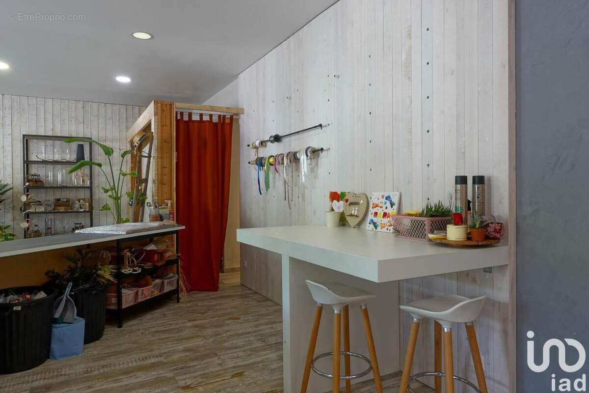 Photo 6 - Commerce à LE CANNET-DES-MAURES