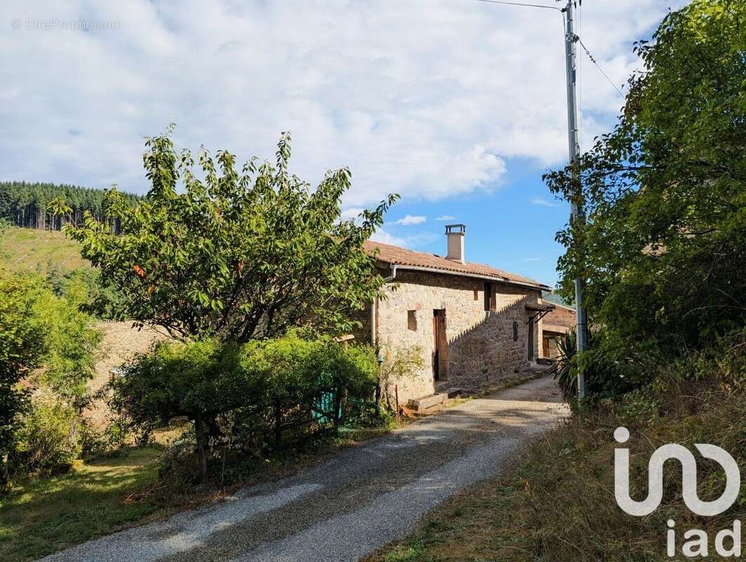 Photo 2 - Maison à SAINT-BASILE