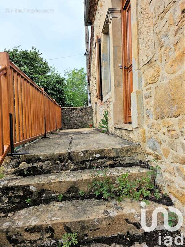Photo 2 - Maison à LOUBRESSAC