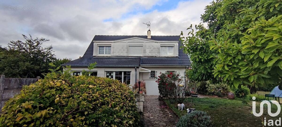 Photo 1 - Maison à VILLECRESNES