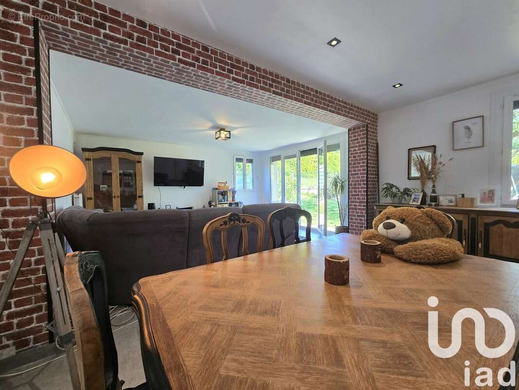 Photo 2 - Maison à ECRAINVILLE