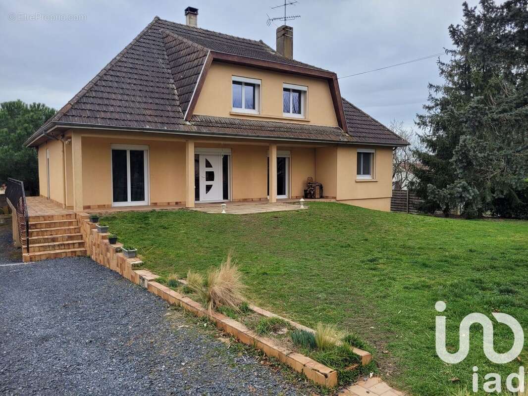 Photo 2 - Maison à GUEUGNON