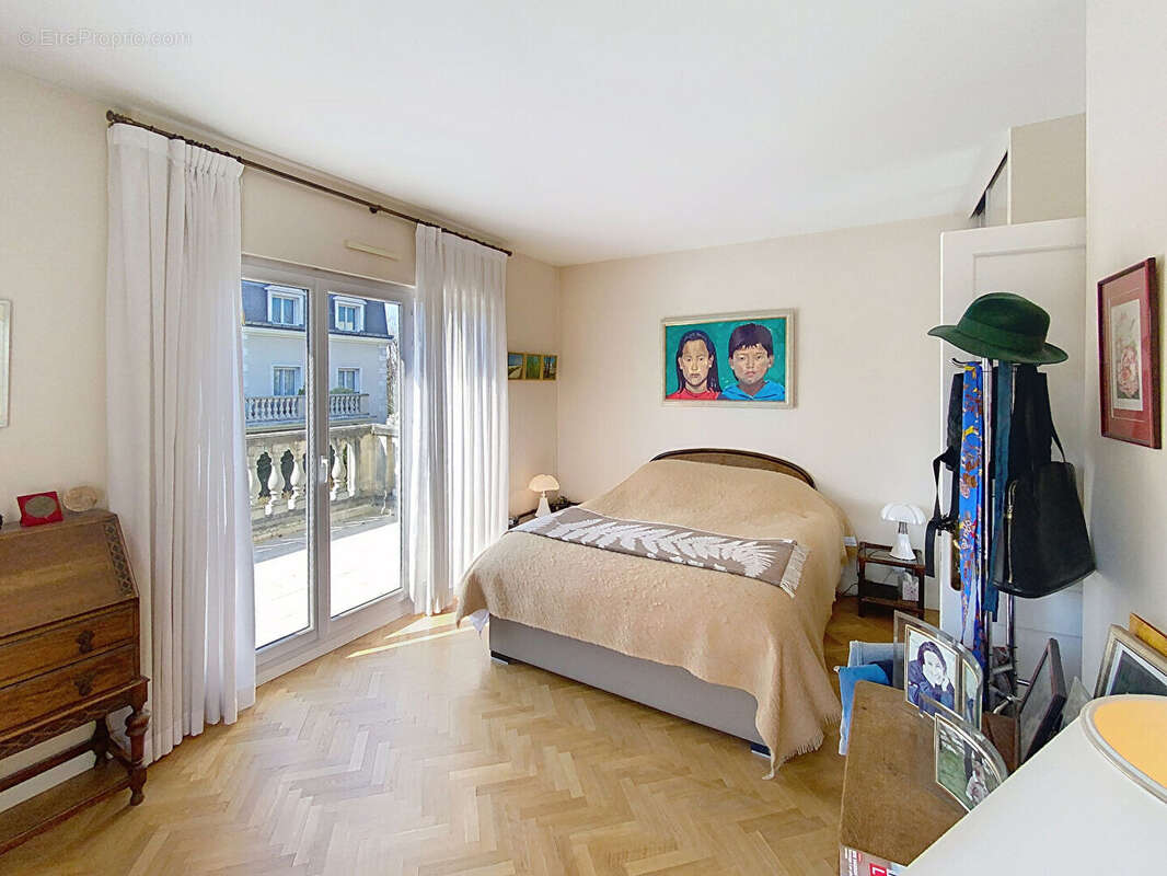 Appartement à SAINT-MAUR-DES-FOSSES