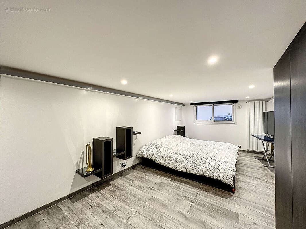 Maison à SAINT-MAUR-DES-FOSSES