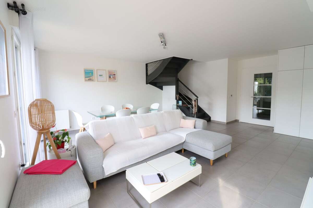 Maison à LOUVECIENNES