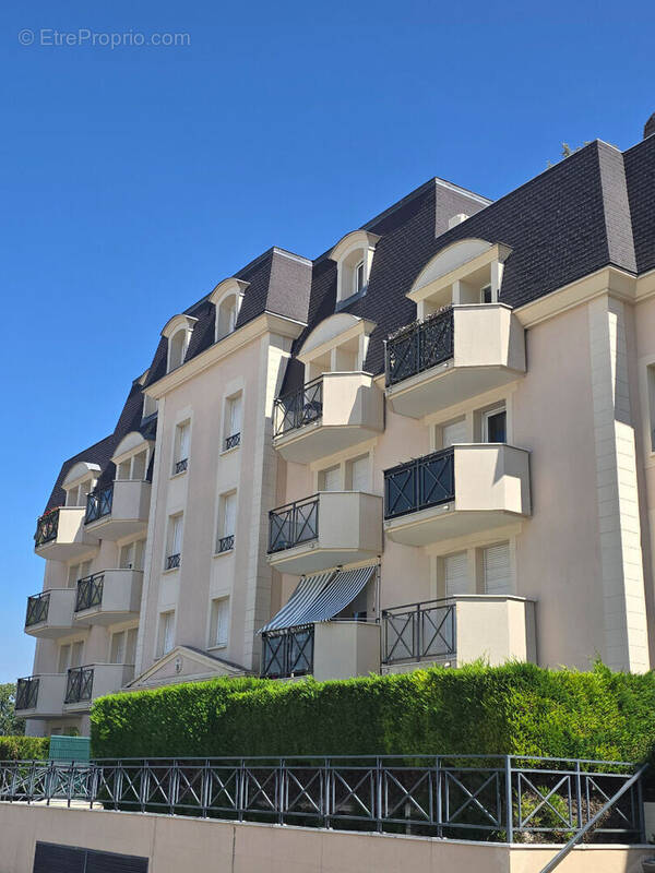 Appartement à PONTAULT-COMBAULT
