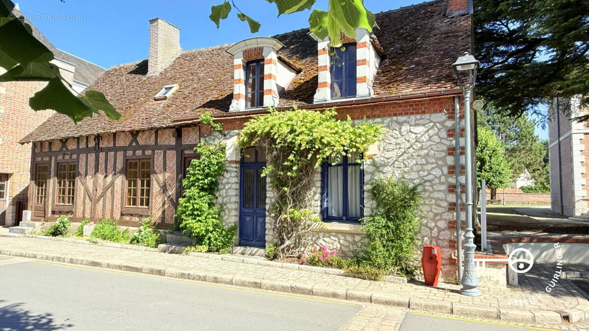 Maison à NEUNG-SUR-BEUVRON