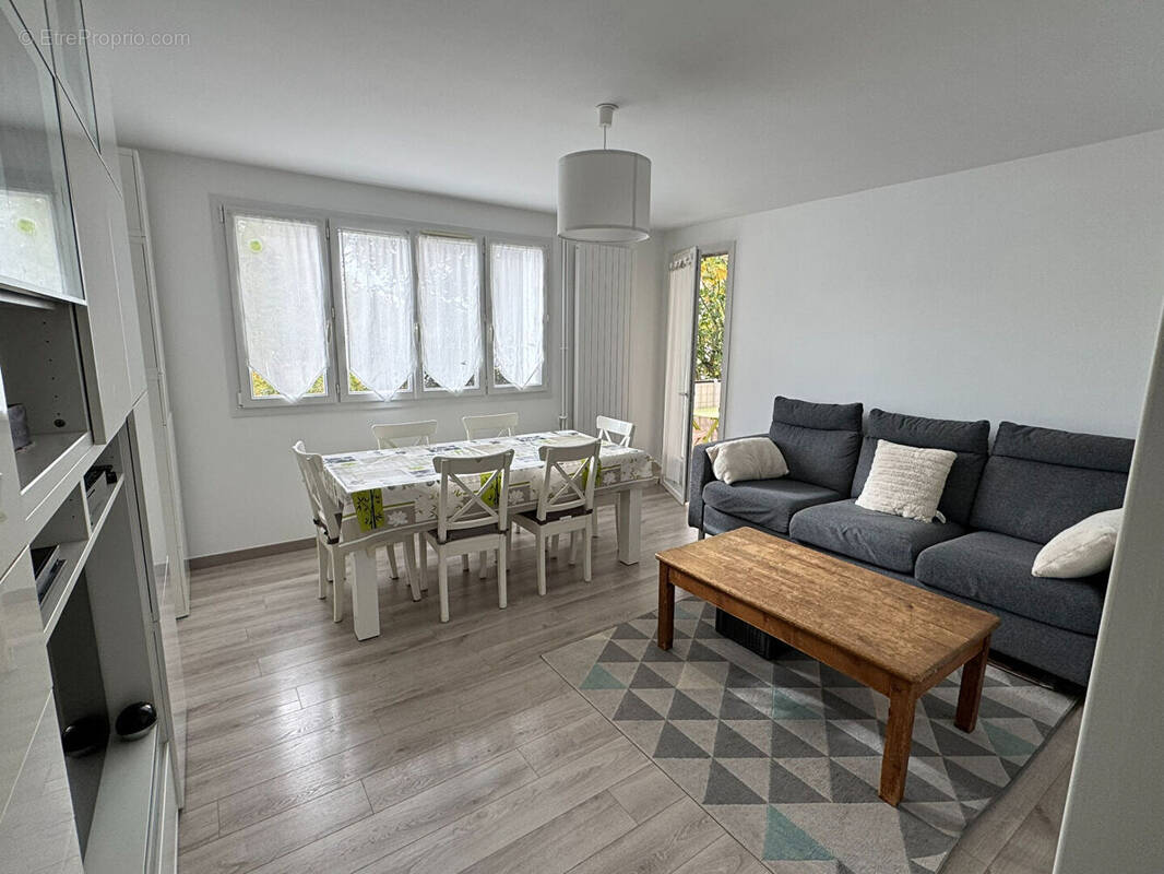 Appartement à PLAISIR