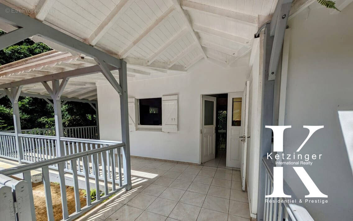 Maison à PETIT-BOURG